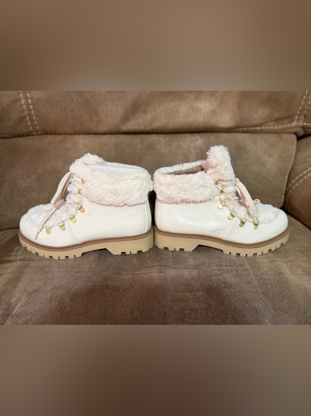 Sam Edelman Circus Faux Fur Lug Sole Ankle Boots | Cream | Size 9 | NWOT - Picture 5 of 9